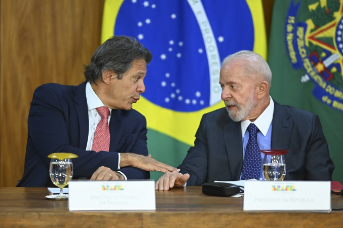 Haddad retorna a Brasília para tentar acabar com impasse sobre pacote de cortes de gastos haddad-retorna-a-brasilia-para-tentar-acabar-com-impasse-sobre-pacote-de-cortes-de-gastos