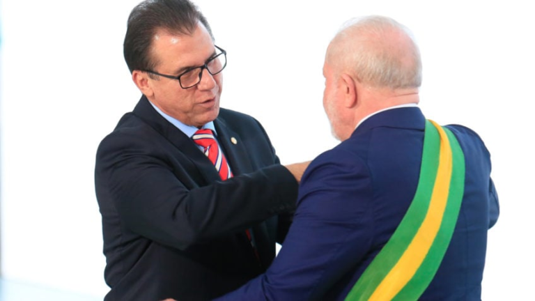 Governo Lula deve injetar R$ 100 bilhões na economia com mudanças no consignado governo-lula-deve-injetar-r$-100-bilhoes-na-economia-com-mudancas-no-consignado