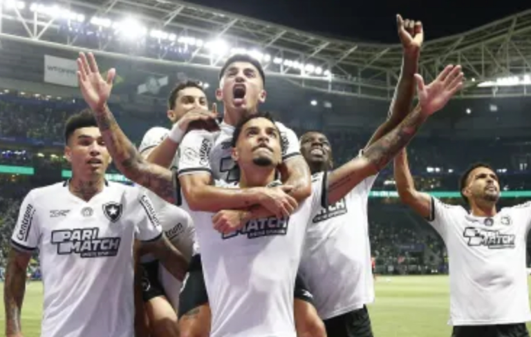 Botafogo vence Palmeiras e retoma liderança do Brasileirão em jogo decisivo botafogo-vence-palmeiras-e-retoma-lideranca-do-brasileirao-em-jogo-decisivo