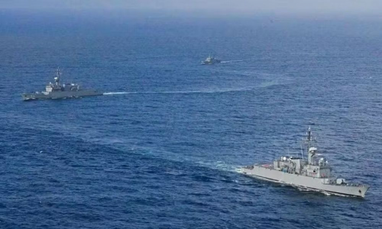 Colômbia anuncia apreensão de toneladas de cocaína em megaoperação no Pacífico colombia-anuncia-apreensao-de-toneladas-de-cocaina-em-megaoperacao-no-pacifico