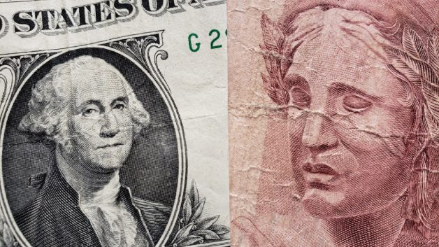 Real é a 7ª moeda que mais desvalorizou frente ao dólar em 2024 real-e-a-7a-moeda-que-mais-desvalorizou-frente-ao-dolar-em-2024