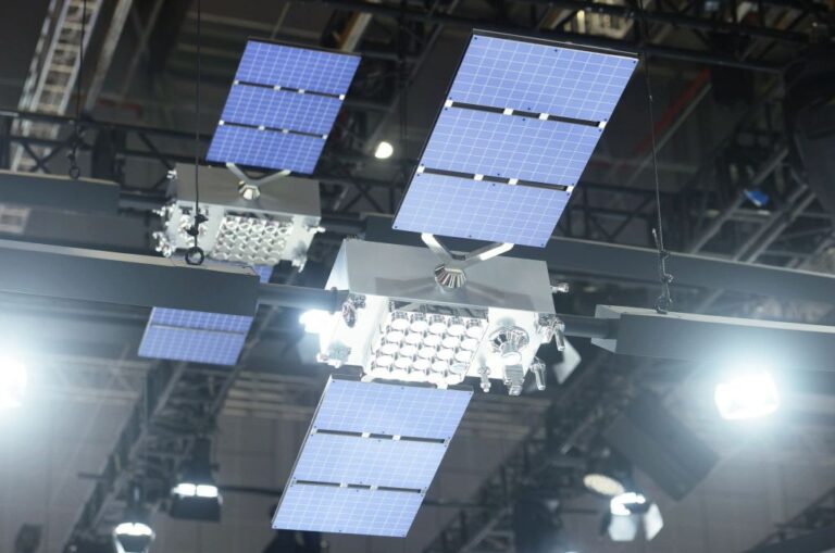 O plano de Brasil e China que pode 'furar' domínio da Starlink de Musk o-plano-de-brasil-e-china-que-pode-'furar'-dominio-da-starlink-de-musk