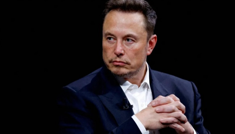 Elon Musk se torna a 1ª pessoa com patrimônio líquido de US$ 400 bilhões elon-musk-se-torna-a-1a-pessoa-com-patrimonio-liquido-de-us$-400-bilhoes