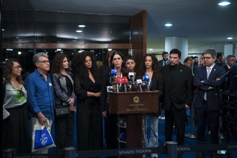 senado-aprova-regras-para-inteligencia-artificial-no-brasil,-com-identificacao-biometrica-para-auxiliar-em-prisoes