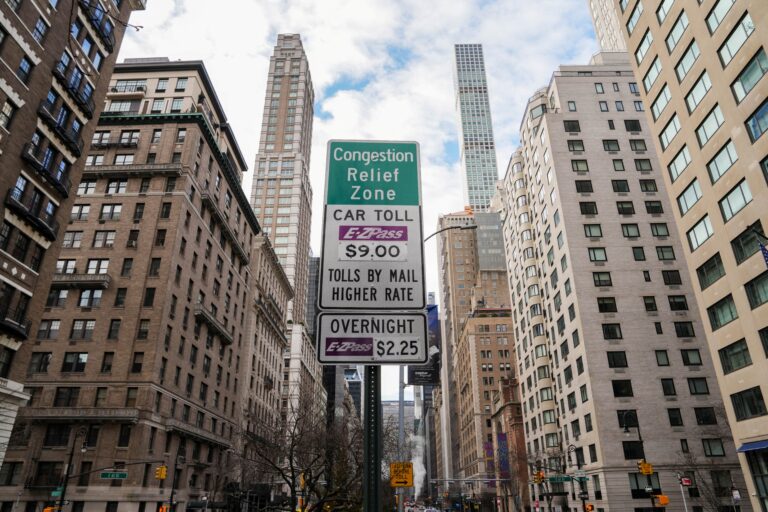 nova-york-comeca-a-cobrar-pedagio-de-veiculos-para-tentar-reduzir-transito