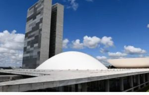 PT e PL preparam troca de lideranças no Congresso pt-e-pl-preparam-troca-de-liderancas-no-congresso