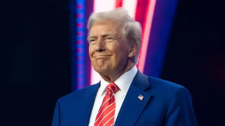 Sem Bolsonaro, parlamentares da oposição organizam comitiva para posse de Trump nos Estados Unidos sem-bolsonaro,-parlamentares-da-oposicao-organizam-comitiva-para-posse-de-trump-nos-estados-unidos