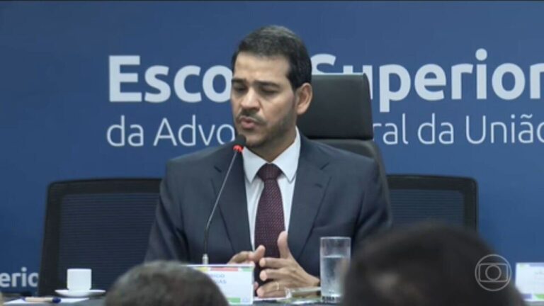 AGU 'já esperava' ausência de big techs em debate e vai defender 'proteção mínima' a vulneráveis nas redes agu-'ja-esperava'-ausencia-de-big-techs-em-debate-e-vai-defender-'protecao-minima'-a-vulneraveis-nas-redes