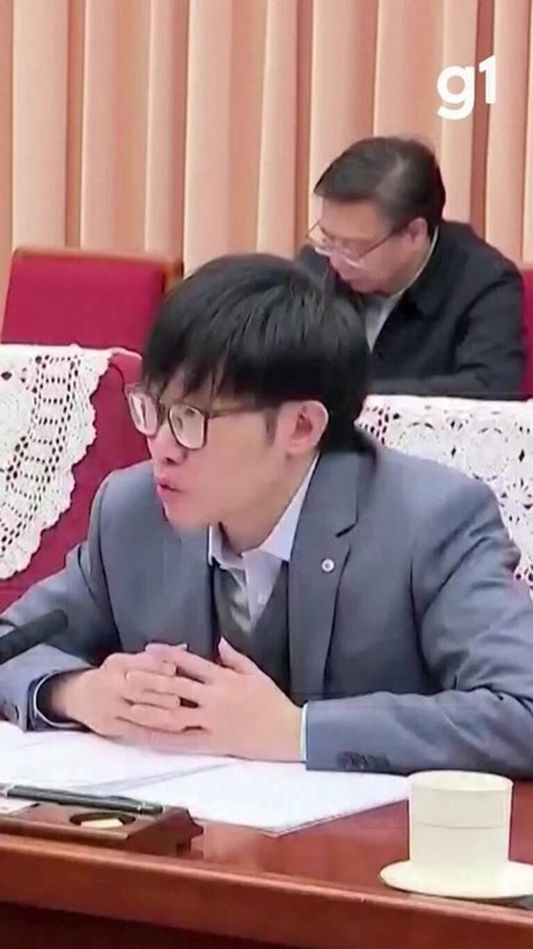 deepseek:-quem-e-o-'nerd'-fundador-da-startup-chinesa-que-desafia-os-gigantes-do-vale-do-silicio