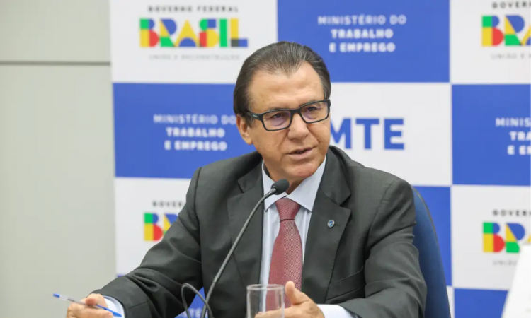 Ministro do Trabalho volta a criticar aumento da Selic ministro-do-trabalho-volta-a-criticar-aumento-da-selic