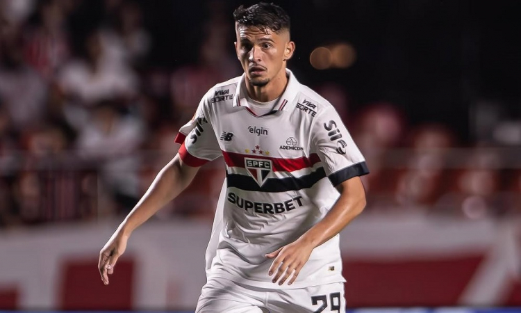 São Paulo confirma lesão de Pablo Maia e volante passará por cirurgia sao-paulo-confirma-lesao-de-pablo-maia-e-volante-passara-por-cirurgia