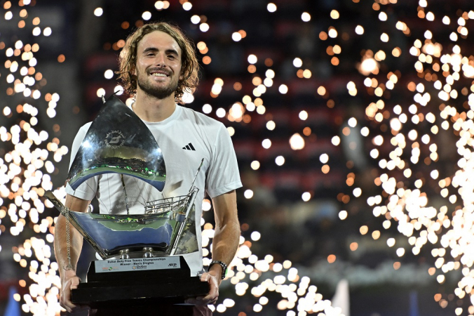 Stefanos Tsitsipas conquista Torneio de Dubai, quebra jejum e retorna ao top 10 do ranking da ATP stefanos-tsitsipas-conquista-torneio-de-dubai,-quebra-jejum-e-retorna-ao-top-10-do-ranking-da-atp