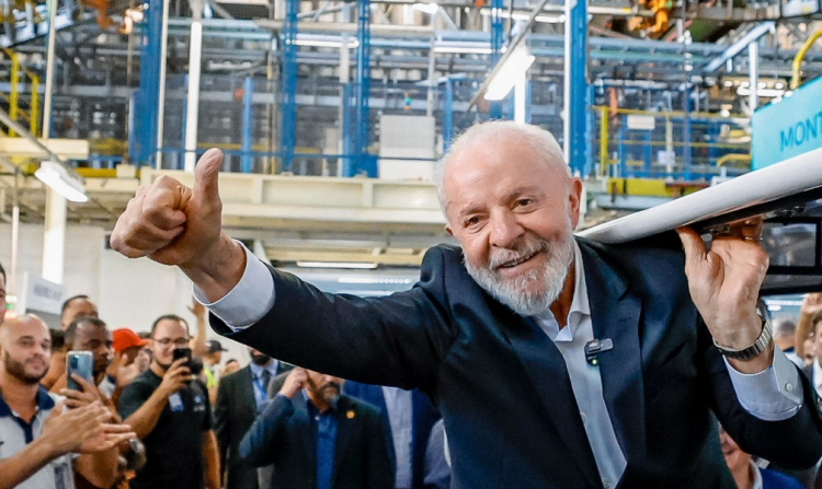 Em Betim, Lula critica Trump e diz que aprendeu ‘a não ter medo de cara feia’ em-betim,-lula-critica-trump-e-diz-que-aprendeu-‘a-nao-ter-medo-de-cara-feia’