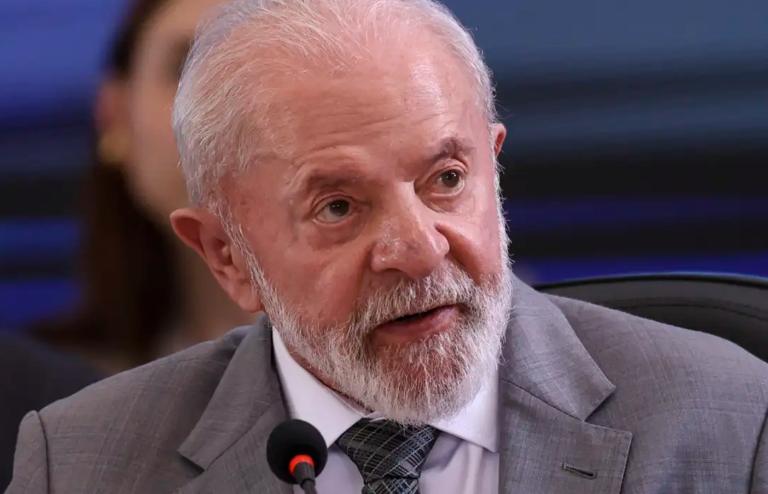 Lula tem semana decisiva para reforma ministerial antes de ir ao Japão lula-tem-semana-decisiva-para-reforma-ministerial-antes-de-ir-ao-japao