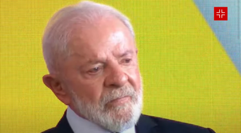 Contra rejeição, Lula adota estratégia de pronta resposta a críticas contra-rejeicao,-lula-adota-estrategia-de-pronta-resposta-a-criticas