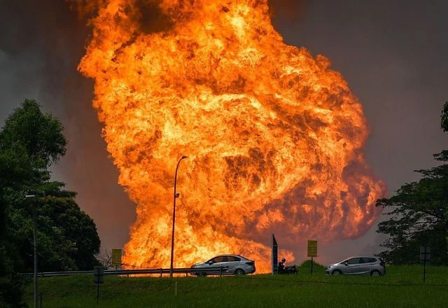 Vazamento em gasoduto provoca incêndio e deixa mais de 30 feridos na Malásia vazamento-em-gasoduto-provoca-incendio-e-deixa-mais-de-30-feridos-na-malasia