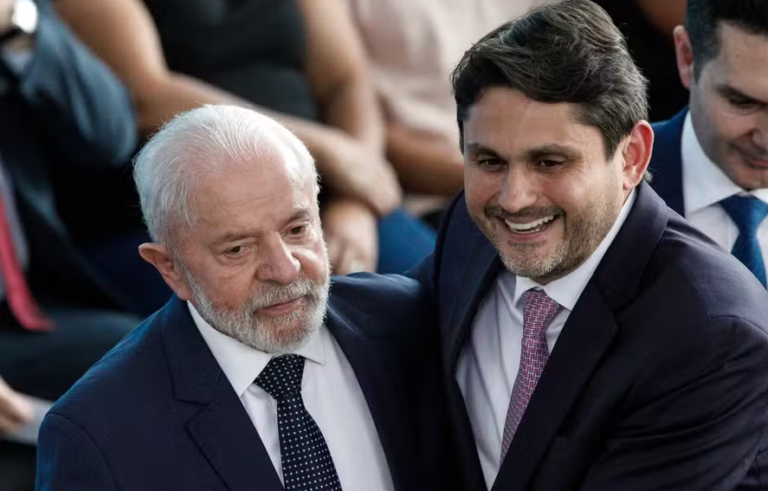 demora-de-lula-para-demitir-ministro-expos-fragilidade-do-governo