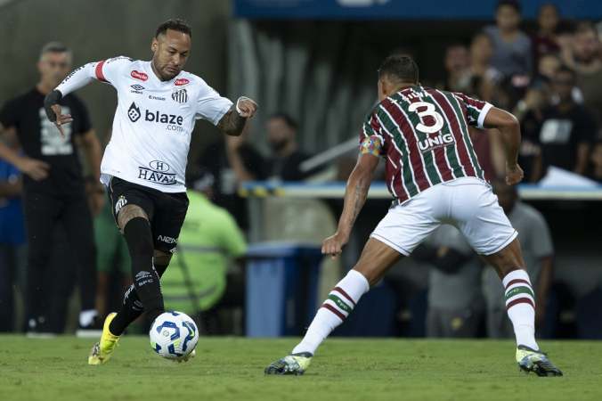 Neymar esbanja impaciência e Santos é derrotado pelo Fluminense no Maracanã neymar-esbanja-impaciencia-e-santos-e-derrotado-pelo-fluminense-no-maracana