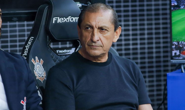 Ramón Díaz se despede do Corinthians e diz ter deixado coração no clube ramon-diaz-se-despede-do-corinthians-e-diz-ter-deixado-coracao-no-clube
