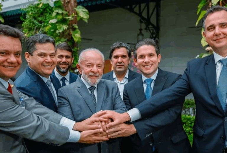 planalto-aposta-em-jantar-de-lula-com-motta-para-barrar-anistia