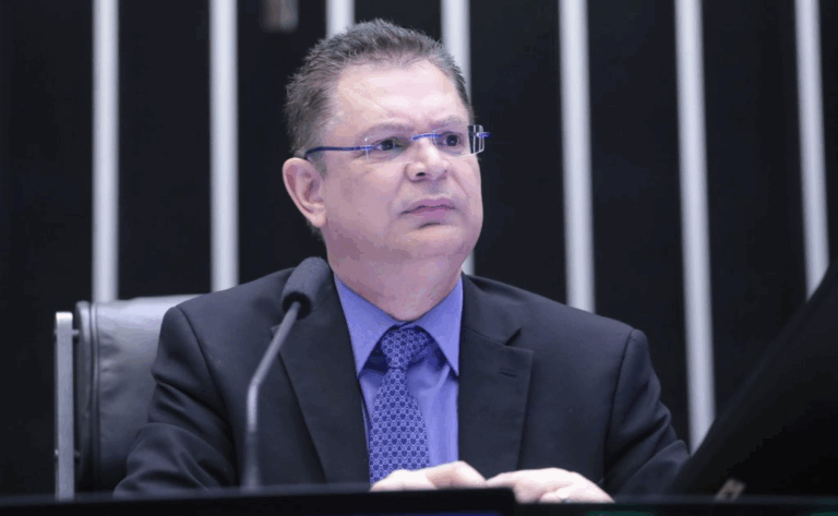 “nenhum-deputado-do-pt-assinou-cpi-do-roubo-dos-aposentados”