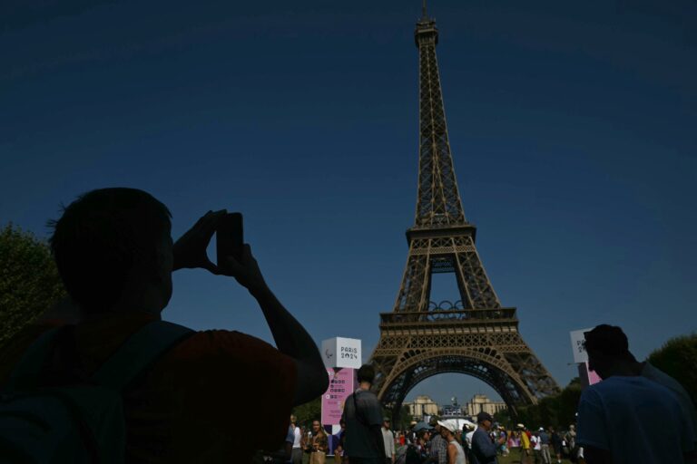 Como proteger os dados do seu celular antes de viajar para outro país como-proteger-os-dados-do-seu-celular-antes-de-viajar-para-outro-pais