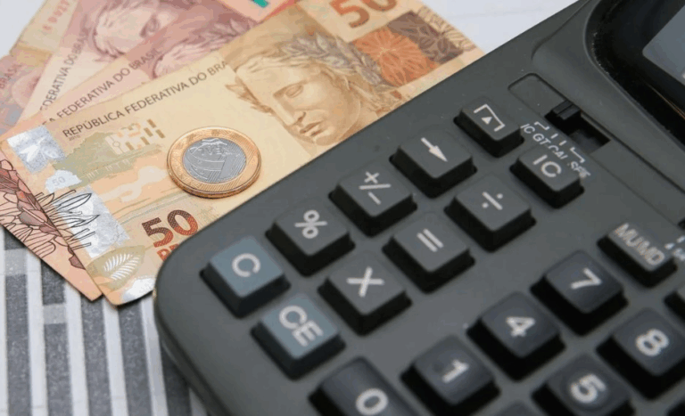 ministerio-da-fazenda-projeta-divida-publica-em-80,3%-do-pib-em-2025