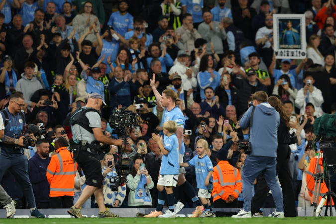 City vence Bournemouth com retorno de Rodri após oito meses e despedida de De Bruyne city-vence-bournemouth-com-retorno-de-rodri-apos-oito-meses-e-despedida-de-de-bruyne