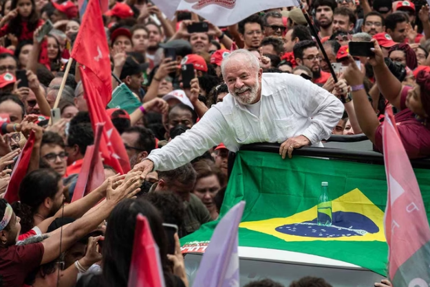 PT cogita desistir de maiores estados em troca de palanque para Lula pt-cogita-desistir-de-maiores-estados-em-troca-de-palanque-para-lula