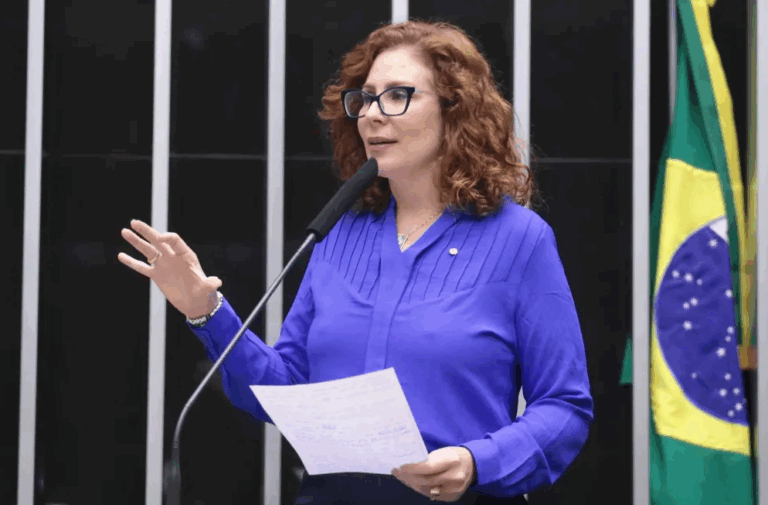 pedido-de-extradicao-de-carla-zambelli-ja-esta-na-italia