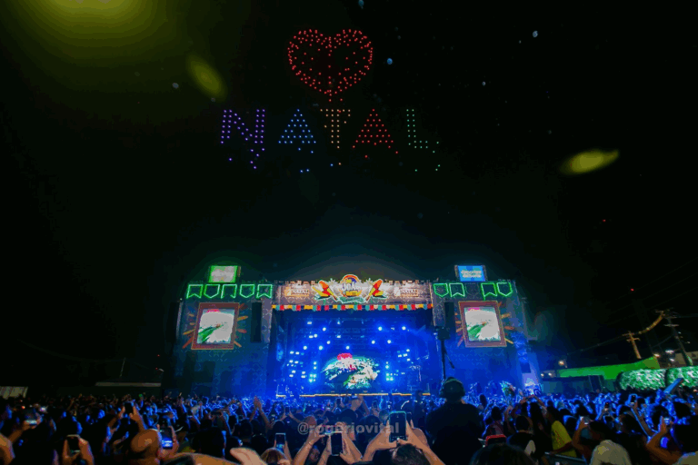 VÍDEO: Alok levanta multidão e drones iluminam o céu na Arena das Dunas em noite memorável do São João de Natal video:-alok-levanta-multidao-e-drones-iluminam-o-ceu-na-arena-das-dunas-em-noite-memoravel-do-sao-joao-de-natal