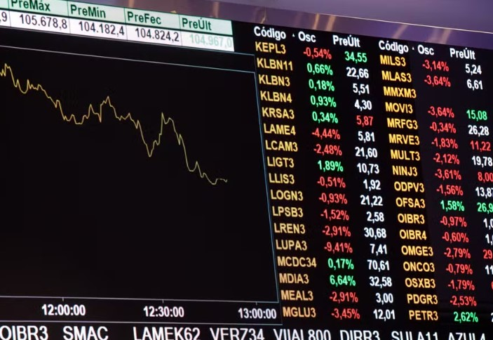 Estrangeiros retiram R$ 3,5 bilhões da Bolsa de Valores em julho estrangeiros-retiram-r$-3,5-bilhoes-da-bolsa-de-valores-em-julho