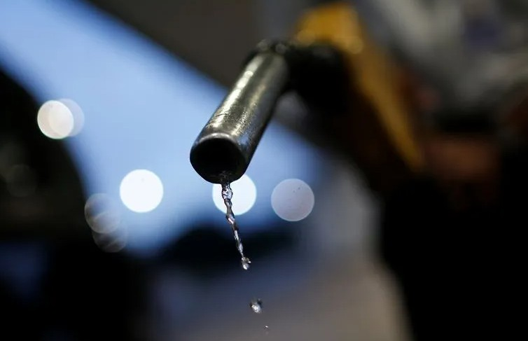 ICMS em gasolina e etanol sobe R$ 0,10 por litro a partir de janeiro de 2026; no diesel, sobe R$ 0,05 icms-em-gasolina-e-etanol-sobe-r$-0,10-por-litro-a-partir-de-janeiro-de-2026;-no-diesel,-sobe-r$-0,05
