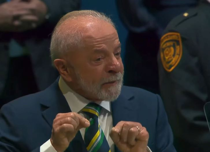 Lula leva 100 pessoas a NY; grupo faz “tour” e corre no Central Park lula-leva-100-pessoas-a-ny;-grupo-faz-“tour”-e-corre-no-central-park