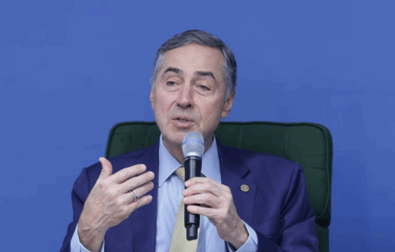 Barroso diz que STF deve avaliar reação contra sanções dos EUA barroso-diz-que-stf-deve-avaliar-reacao-contra-sancoes-dos-eua