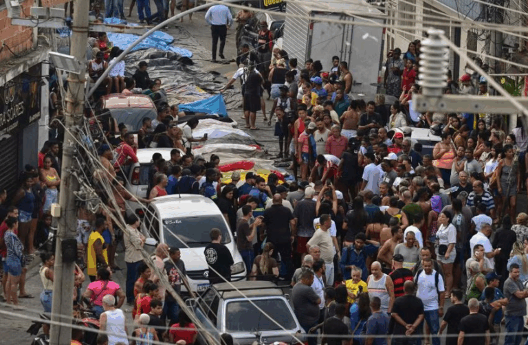 MEGAOPERAÇÃO NO RJ: Dos 99 mortos identificados, 78 tinham ficha por crime grave e 42, mandados de prisão, diz polícia megaoperacao-no-rj:-dos-99-mortos-identificados,-78-tinham-ficha-por-crime-grave-e-42,-mandados-de-prisao,-diz-policia