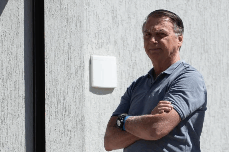 governo-do-df-pede-a-moraes-avaliacao-medica-para-saber-se-bolsonaro-tem-condicoes-de-ficar-na-papuda