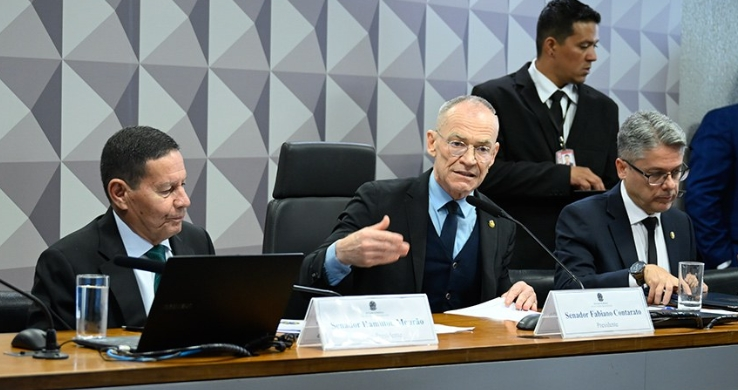 Diretores da Polícia Federal abrem CPI do Crime Organizado após operação mais sangrenta da história diretores-da-policia-federal-abrem-cpi-do-crime-organizado-apos-operacao-mais-sangrenta-da-historia