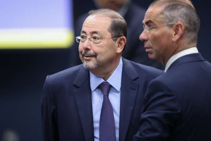 Defesa de Bolsonaro explica violação de tornozeleira e volta a pedir prisão domiciliar defesa-de-bolsonaro-explica-violacao-de-tornozeleira-e-volta-a-pedir-prisao-domiciliar