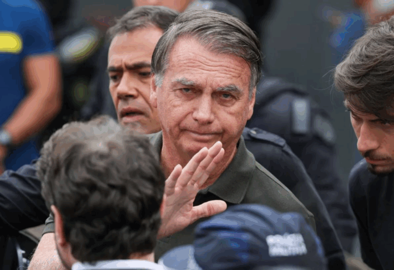 STF inicia nesta segunda (24) julgamento que pode manter prisão preventiva de Bolsonaro stf-inicia-nesta-segunda-(24)-julgamento-que-pode-manter-prisao-preventiva-de-bolsonaro