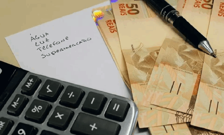 dura-realidade:-1-em-cada-3-brasileiros-vive-com-a-corda-no-pescoco