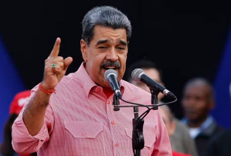 Sob pressão militar, Maduro propõe diálogo com EUA sobre petróleo, migração e drogas sob-pressao-militar,-maduro-propoe-dialogo-com-eua-sobre-petroleo,-migracao-e-drogas