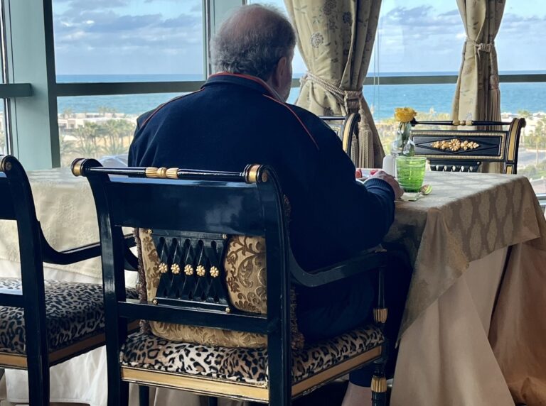 Tema da redação da Unesp 2026 é 'Vivemos hoje uma epidemia da solidão?' tema-da-redacao-da-unesp-2026-e-'vivemos-hoje-uma-epidemia-da-solidao?'