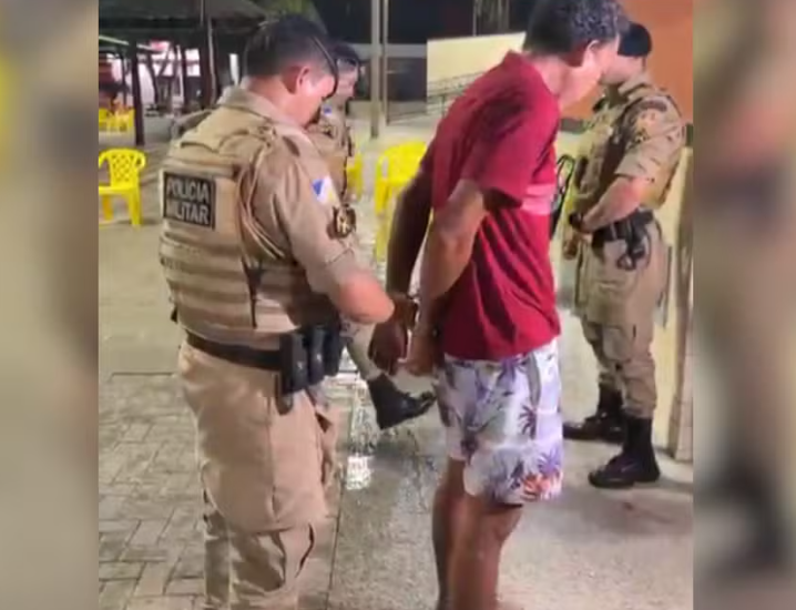 Foragido da Justiça liga para a polícia e pede para ser preso após receber ameaças de facção foragido-da-justica-liga-para-a-policia-e-pede-para-ser-preso-apos-receber-ameacas-de-faccao