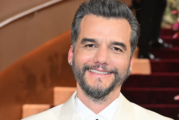 VÍDEO: Wagner Moura ataca Bolsonaro no Globo de Ouro e diz que extrema direita é “eco da ditadura” video:-wagner-moura-ataca-bolsonaro-no-globo-de-ouro-e-diz-que-extrema-direita-e-“eco-da-ditadura”