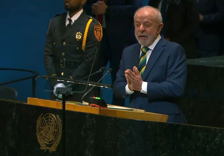Viagem de Lula à ONU em Nova York custou pelo menos R$ 6 milhões aos cofres públicos viagem-de-lula-a-onu-em-nova-york-custou-pelo-menos-r$-6-milhoes-aos-cofres-publicos