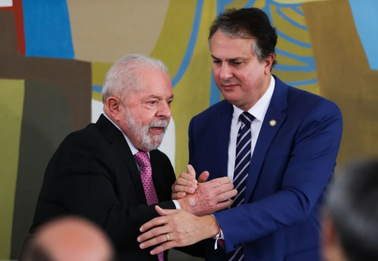 Lula escala Camilo Santana para comandar palanques do PT no Nordeste lula-escala-camilo-santana-para-comandar-palanques-do-pt-no-nordeste