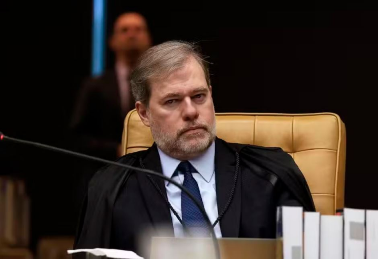 Crise do Banco Master amplia desgaste de Toffoli e leva STF a discutir blindagem institucional crise-do-banco-master-amplia-desgaste-de-toffoli-e-leva-stf-a-discutir-blindagem-institucional